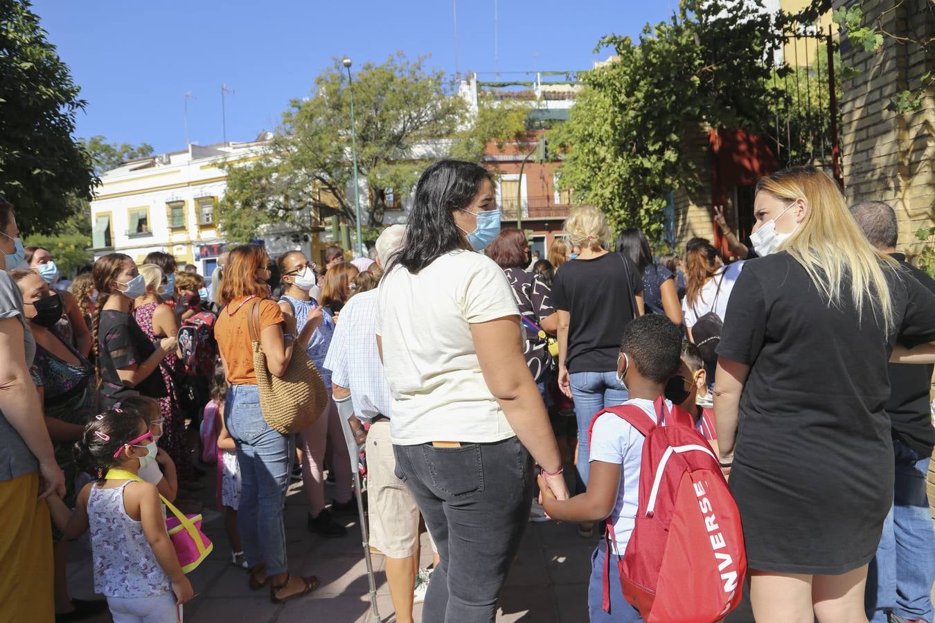 El alcalde de Sevilla abre el curso escolar en el Colegio Arias Montano