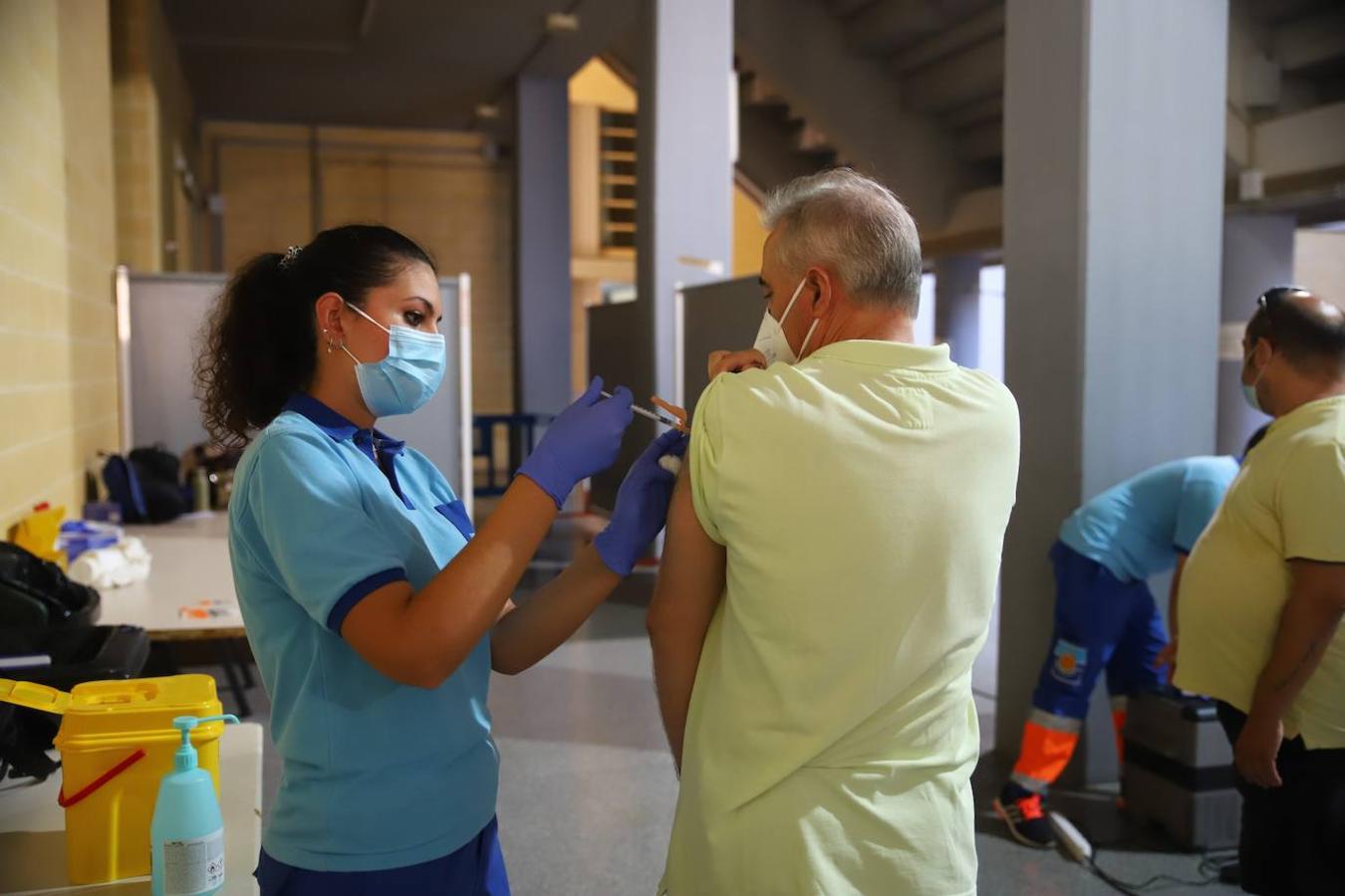 La vacunación con la tercera dosis contra el Covid-19 en Córdoba, en imágenes