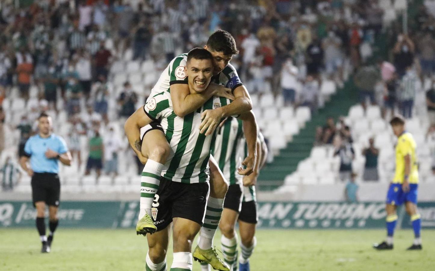 Las mejores imágenes del Córdoba CF - Cádiz B