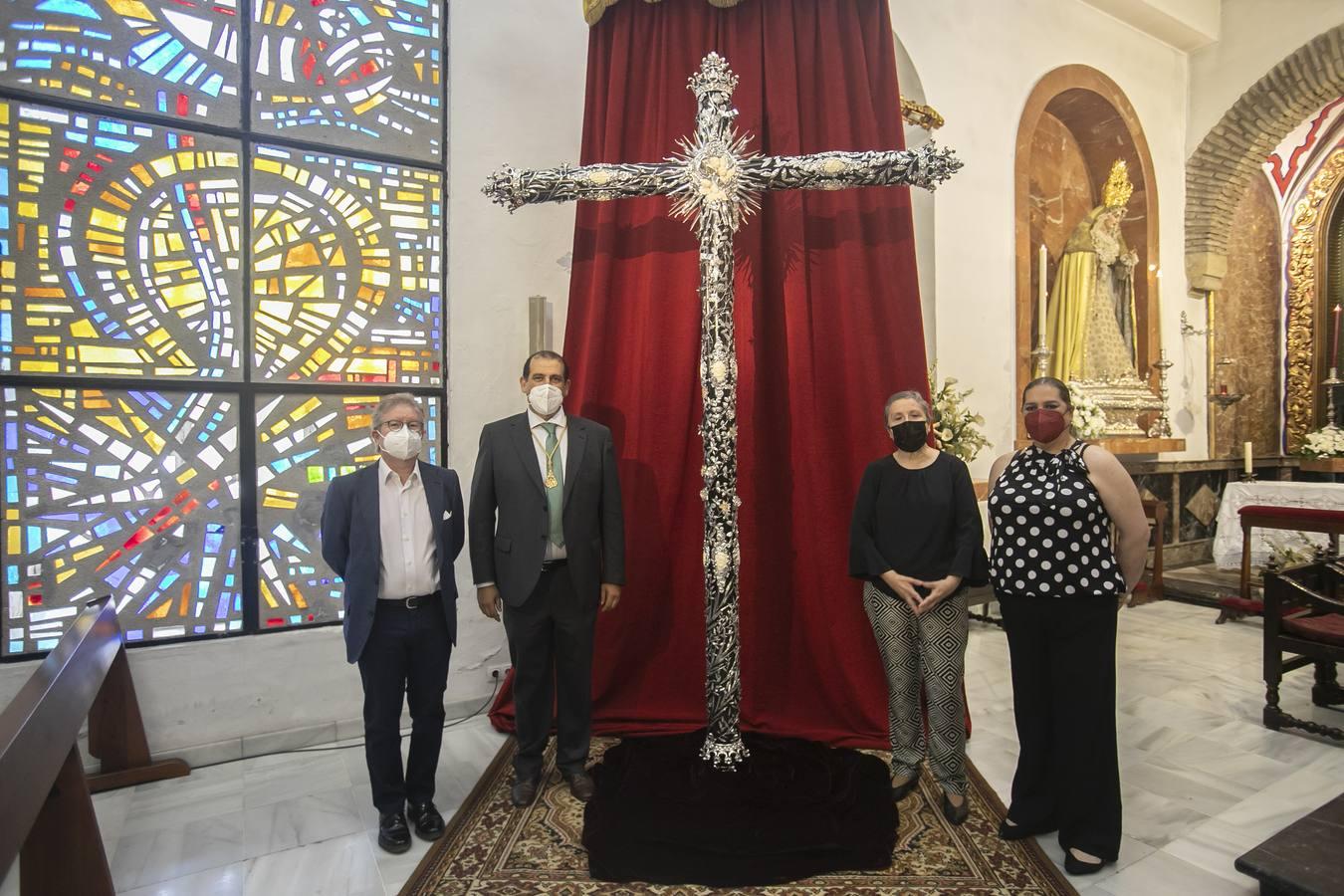 La Cruz del Señor de los Reyes de Córdoba, en imágenes