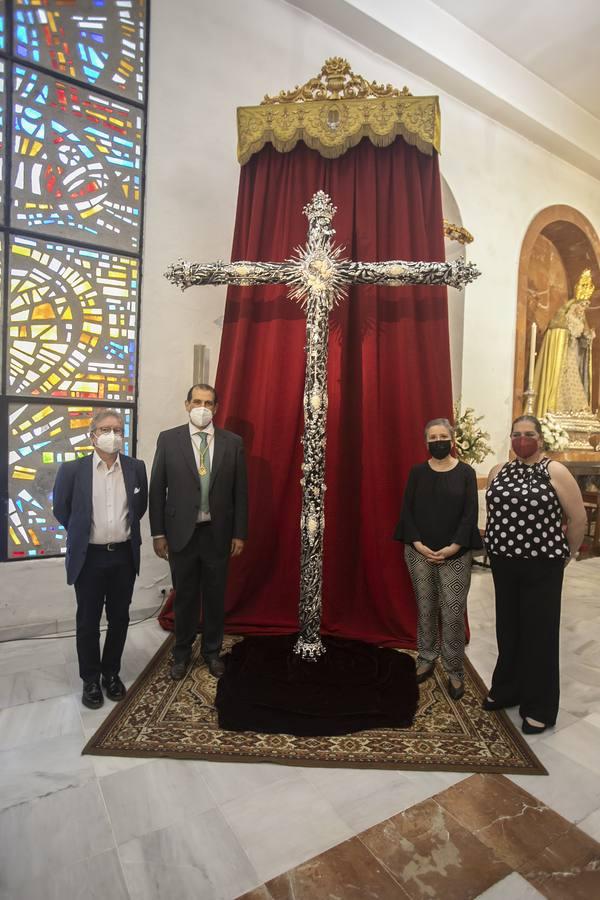 La Cruz del Señor de los Reyes de Córdoba, en imágenes