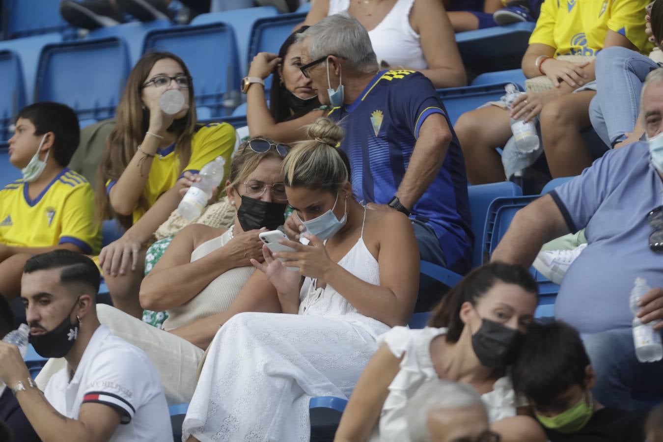 Búscate en el partido del Cádiz CF vs Real Sociedad