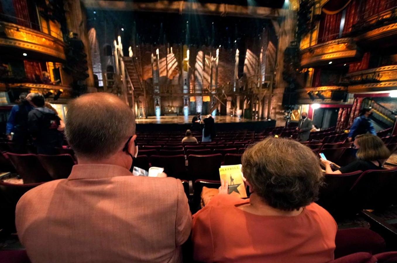 El escenario de 'Hamilton', momentos antes de 'subir el telón' tras el cierre de Broadway
