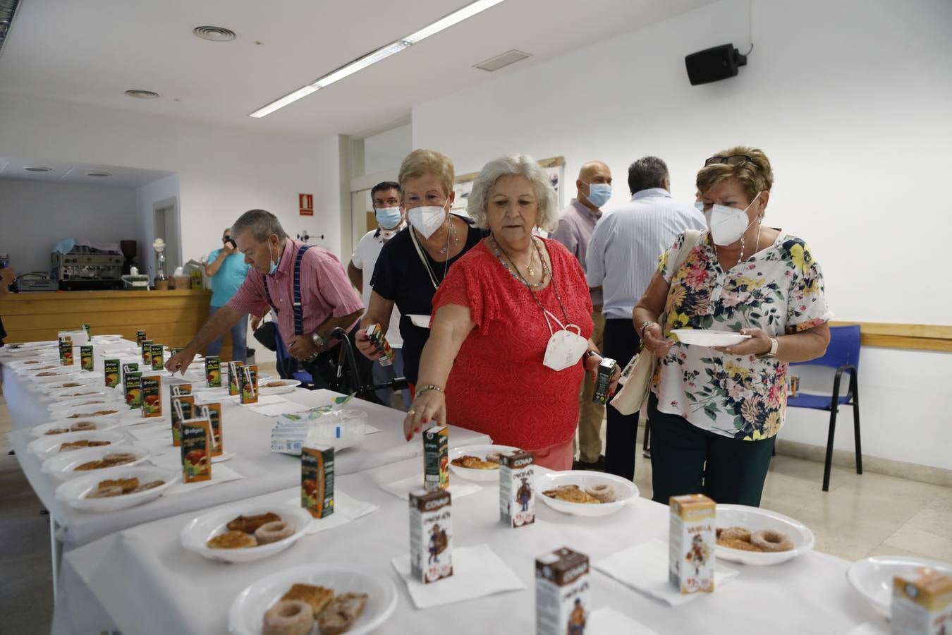 En imágenes , la reapertura de los centros de mayores de Córdoba