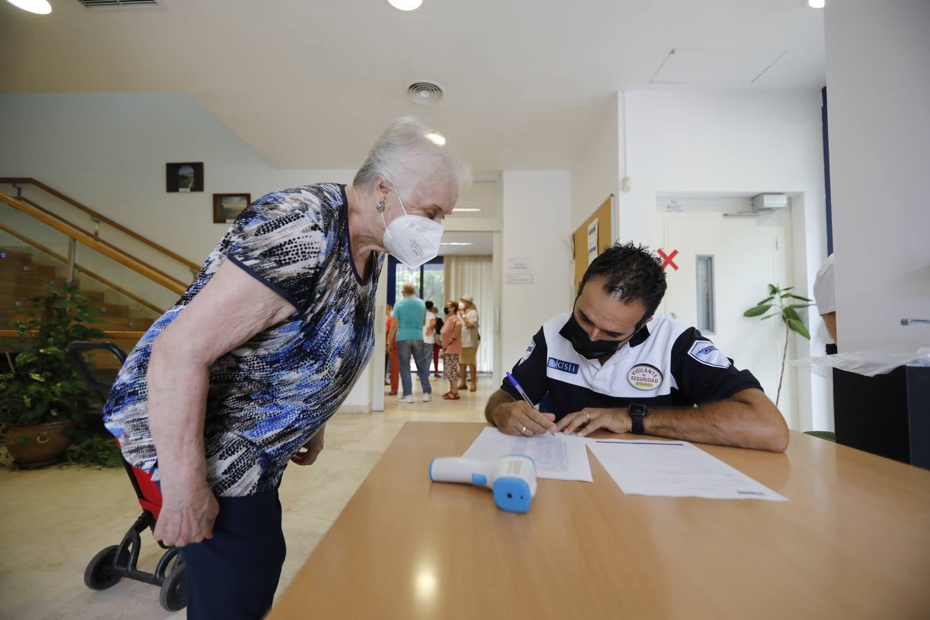 En imágenes , la reapertura de los centros de mayores de Córdoba