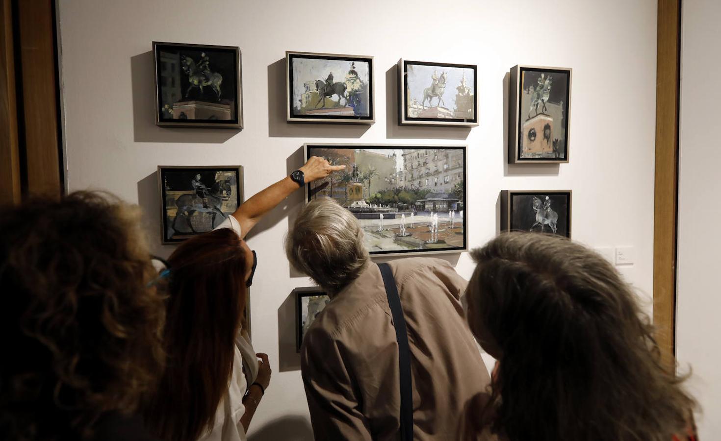 La exposición de Javier Bassecourt sobre la plaza de las Tendillas de Córdoba, en imágenes