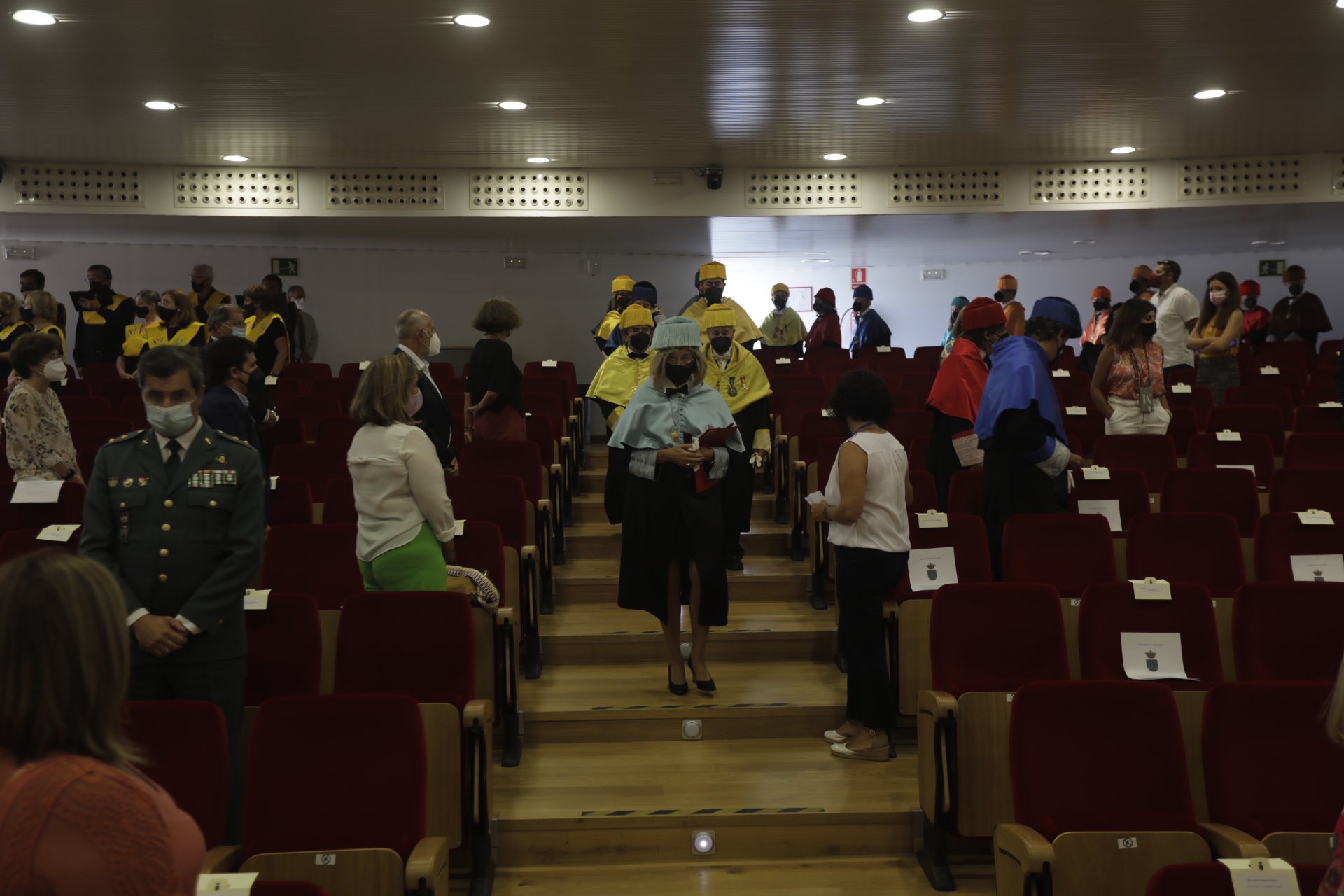 En imágenes: Así ha sido la investidura de Soledad Becerril y María Izquierdo como doctoras Honoris Causa de la Universidad de Cádiz