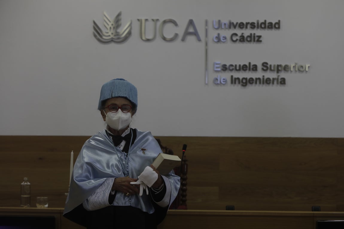 En imágenes: Así ha sido la investidura de Soledad Becerril y María Izquierdo como doctoras Honoris Causa de la Universidad de Cádiz