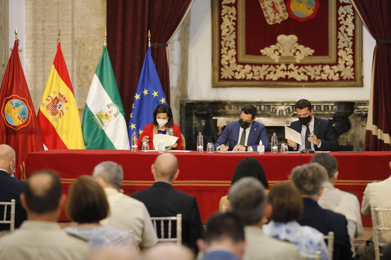 La firma de los convenios para la Base Logística de Córdoba, en imágenes (II)