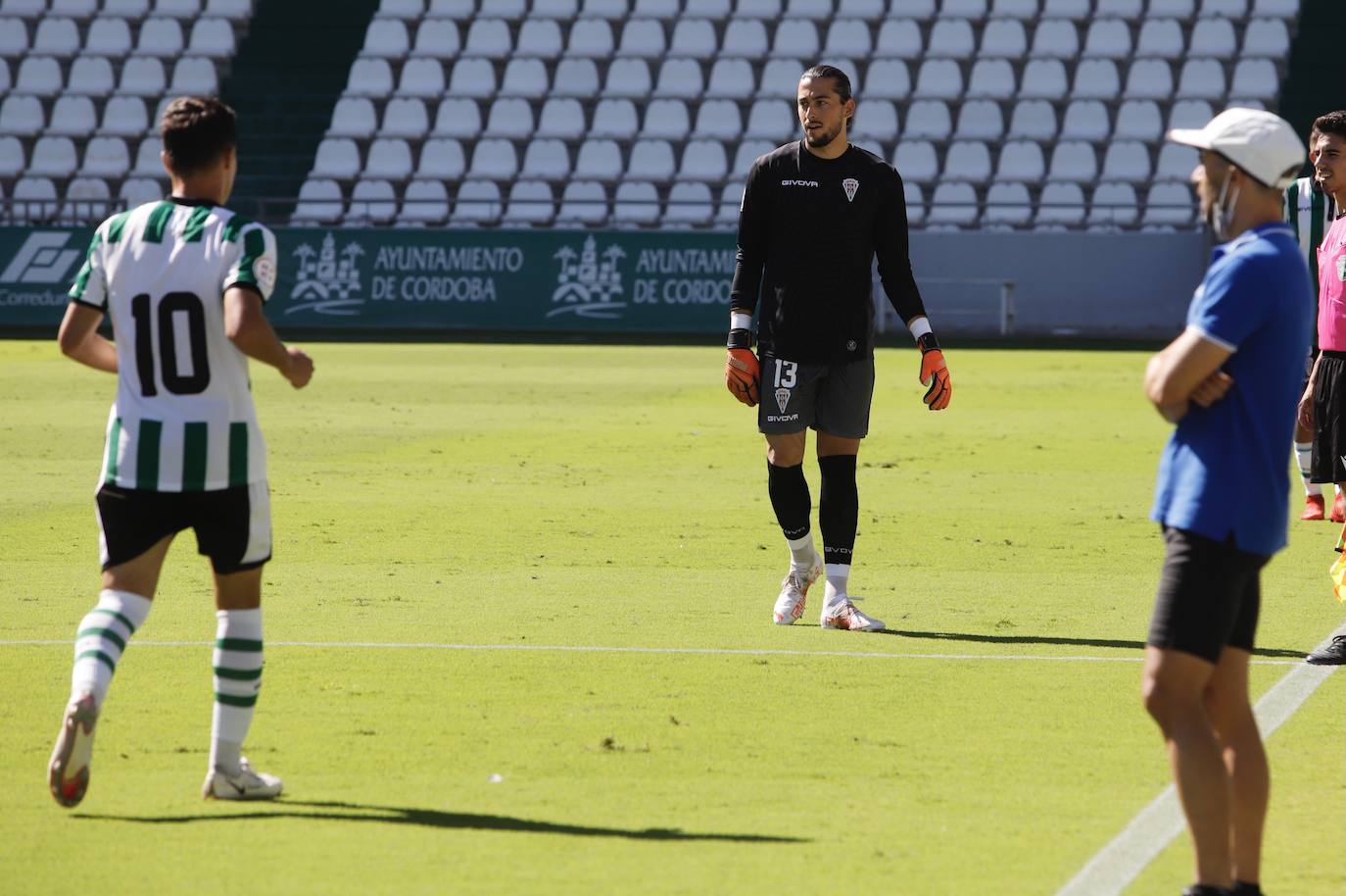 Las mejores imágenes del derbi Córdoba B - Ciudad de Lucena