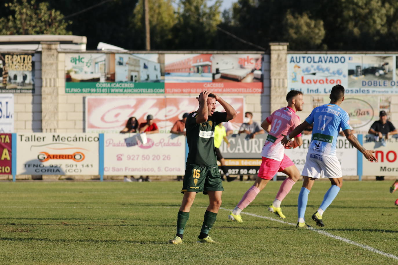 El CD Coria - Córdoba CF, en imágenes