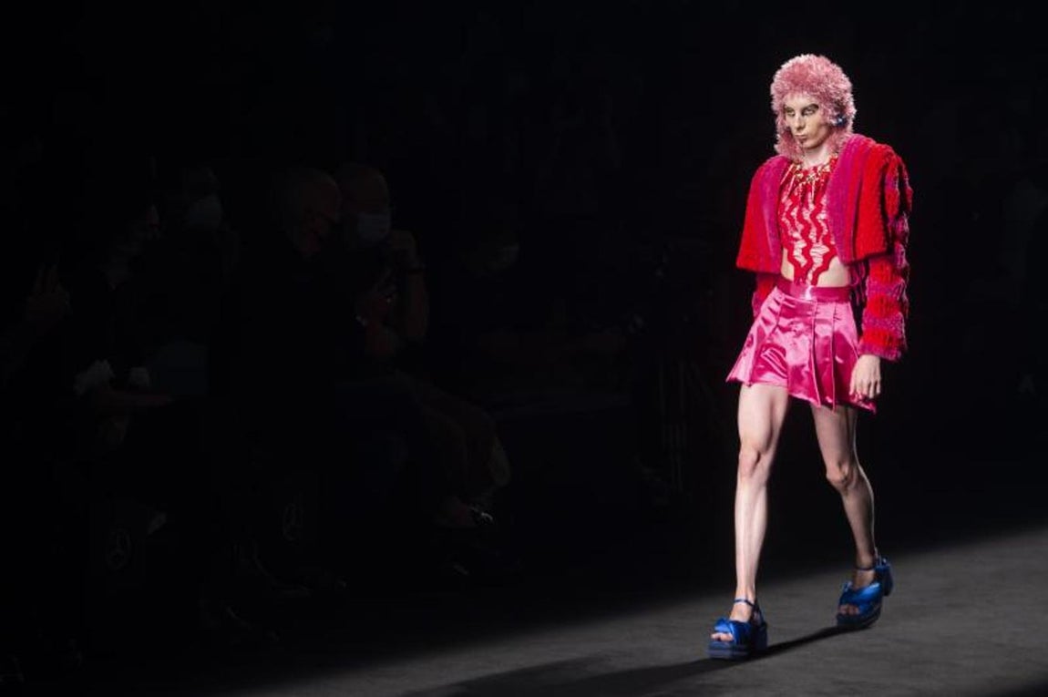 Estilismo del desfile de 404 Studio. 