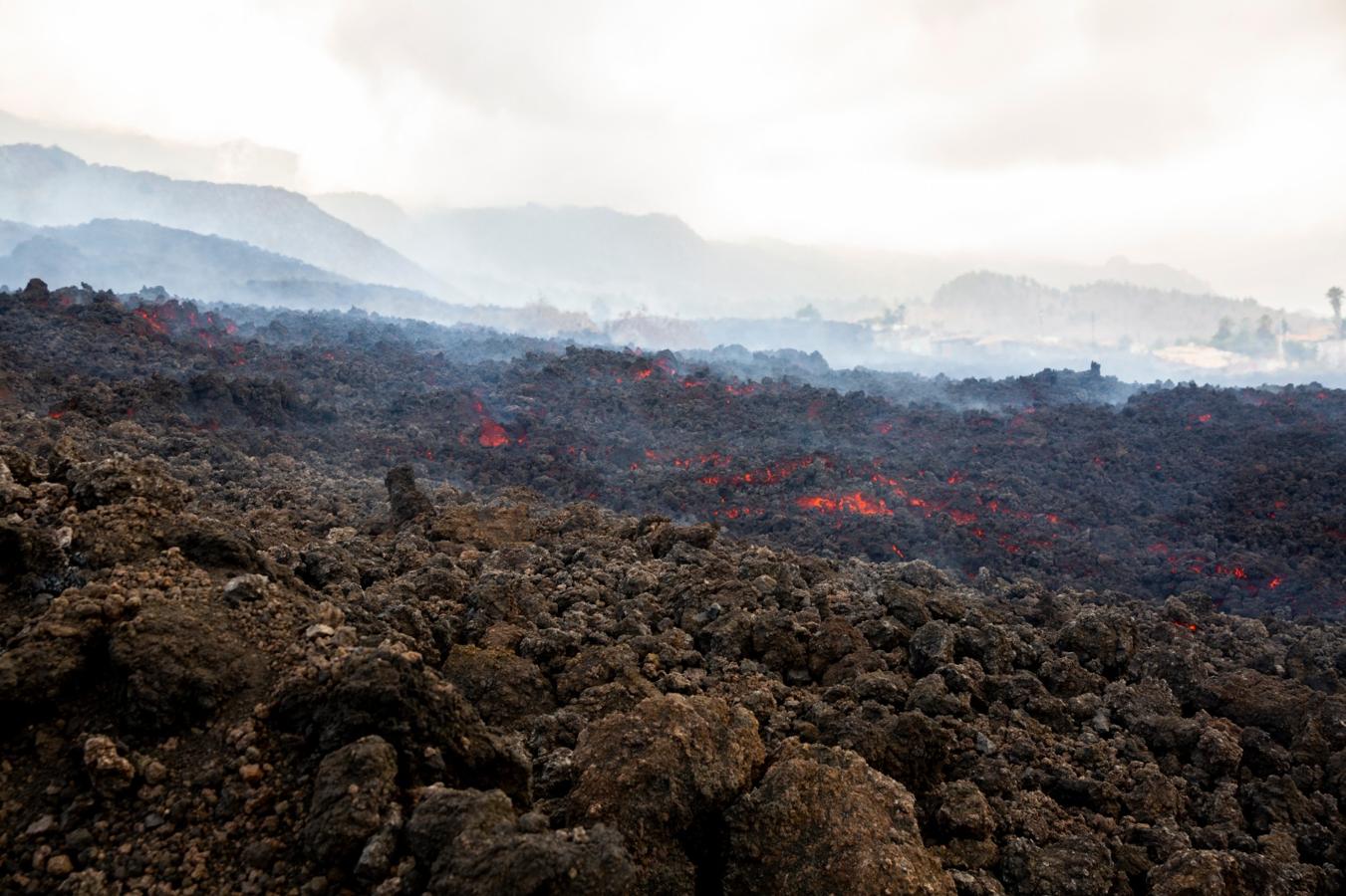 El día después de la erupción del volcán, en imágenes