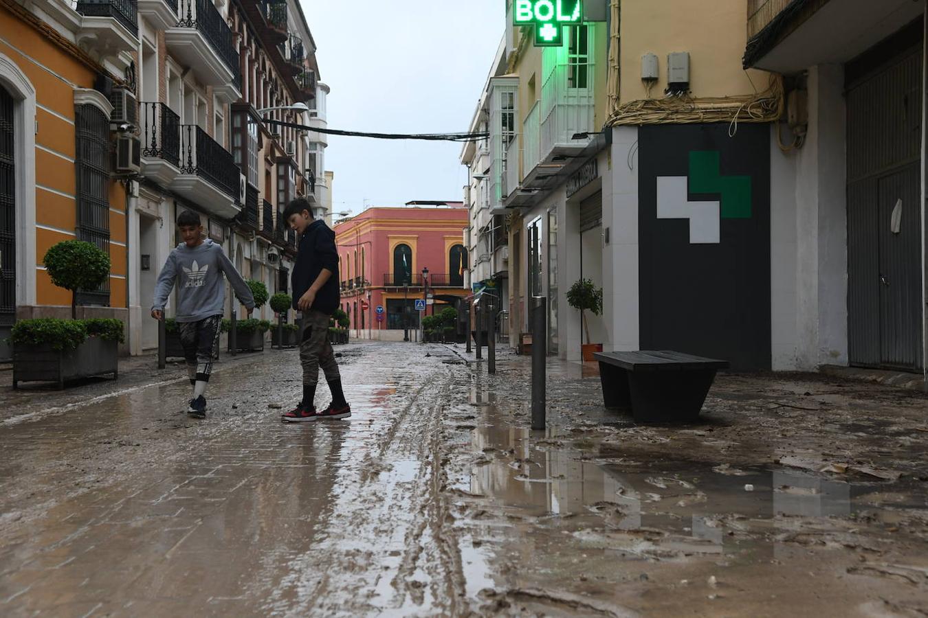 Inundaciones en Córdoba | La tromba de agua en Lucena y sus consecuencias, en imágenes