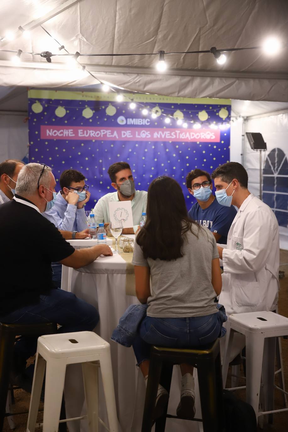 El acto del Imibic de Córdoba en la Noche de los Investigadores, en imágenes