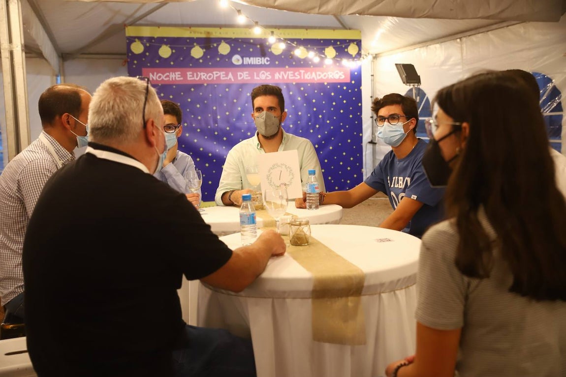 El acto del Imibic de Córdoba en la Noche de los Investigadores, en imágenes