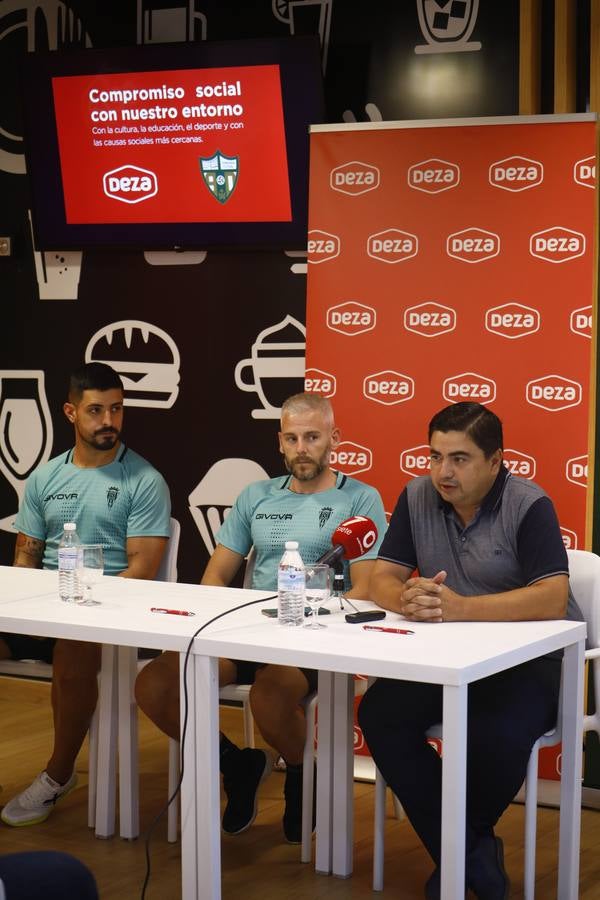 Las mejores imágenes de la presentación de Miguelín, fichaje estrella del Córdoba Patrimonio de fútbol sala