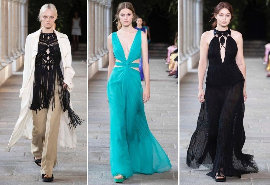 Alberta Ferretti - MFW primavera-verano 2022. La diseñadora afirmó que uno de sus propósitos conesta colección era dar un toque de color a nuestras vidas, y así lo ha hecho. Se han visto diseños en los que han predomiado los azules y verdes con materiales ligeros como la gasa o la seda y cortes helénicos. También ha habido espacio para los neutros con piezas con un acabado algo más étnico, enfocado a los looks de día, y que contrasta con la sofisticación de la noche.