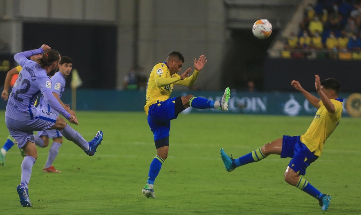 FOTOS: El partido Cádiz - Barcelona en imágenes
