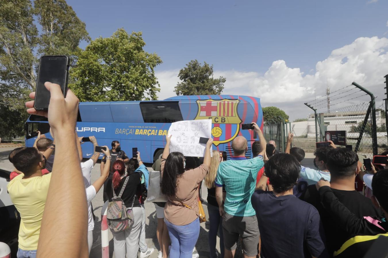 FOTOS: La llegada del Barcelona a Cádiz