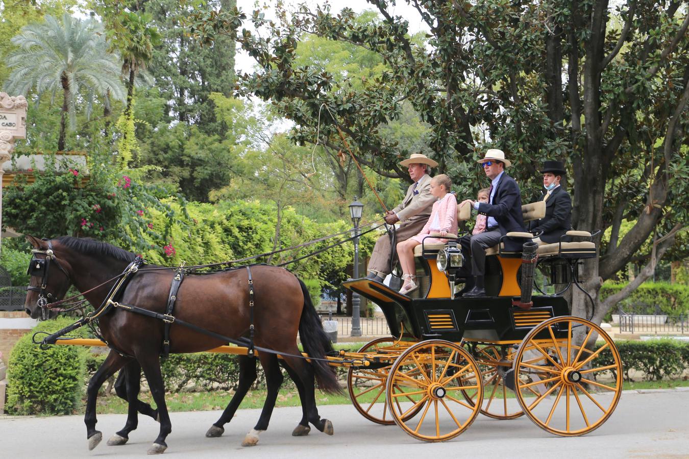 Paseo de carruajes por el Parque de María Luisa