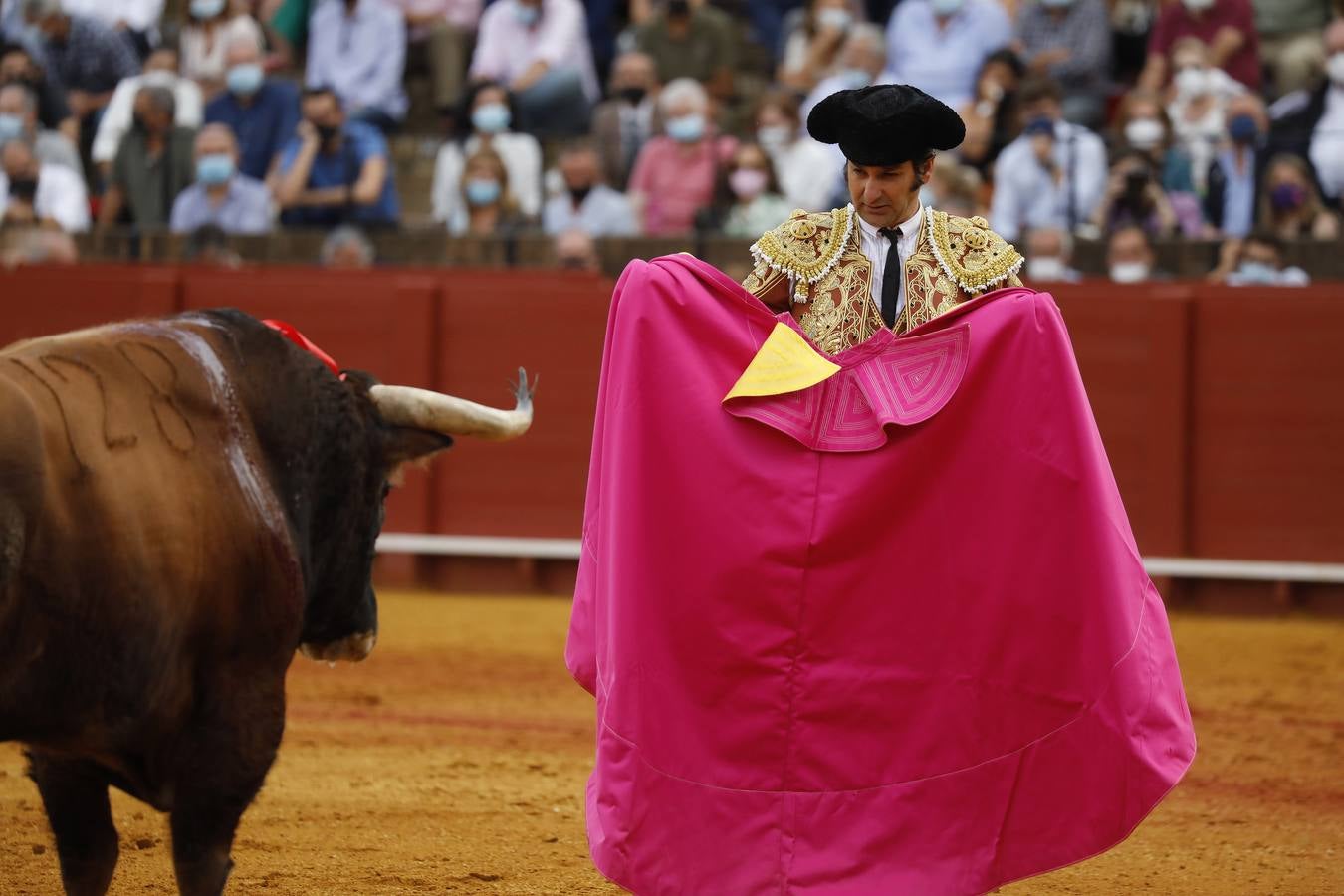 En imágenes, mano a mano de Morante de la Puebla y Juan Ortega en la Maestranza