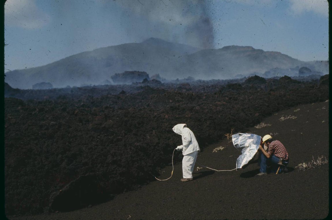 Expertos manifestaban que esta erupción formaba parte de los mismos procesos geotectónicos que dieron lugar a la formación del archipiélago canario. 