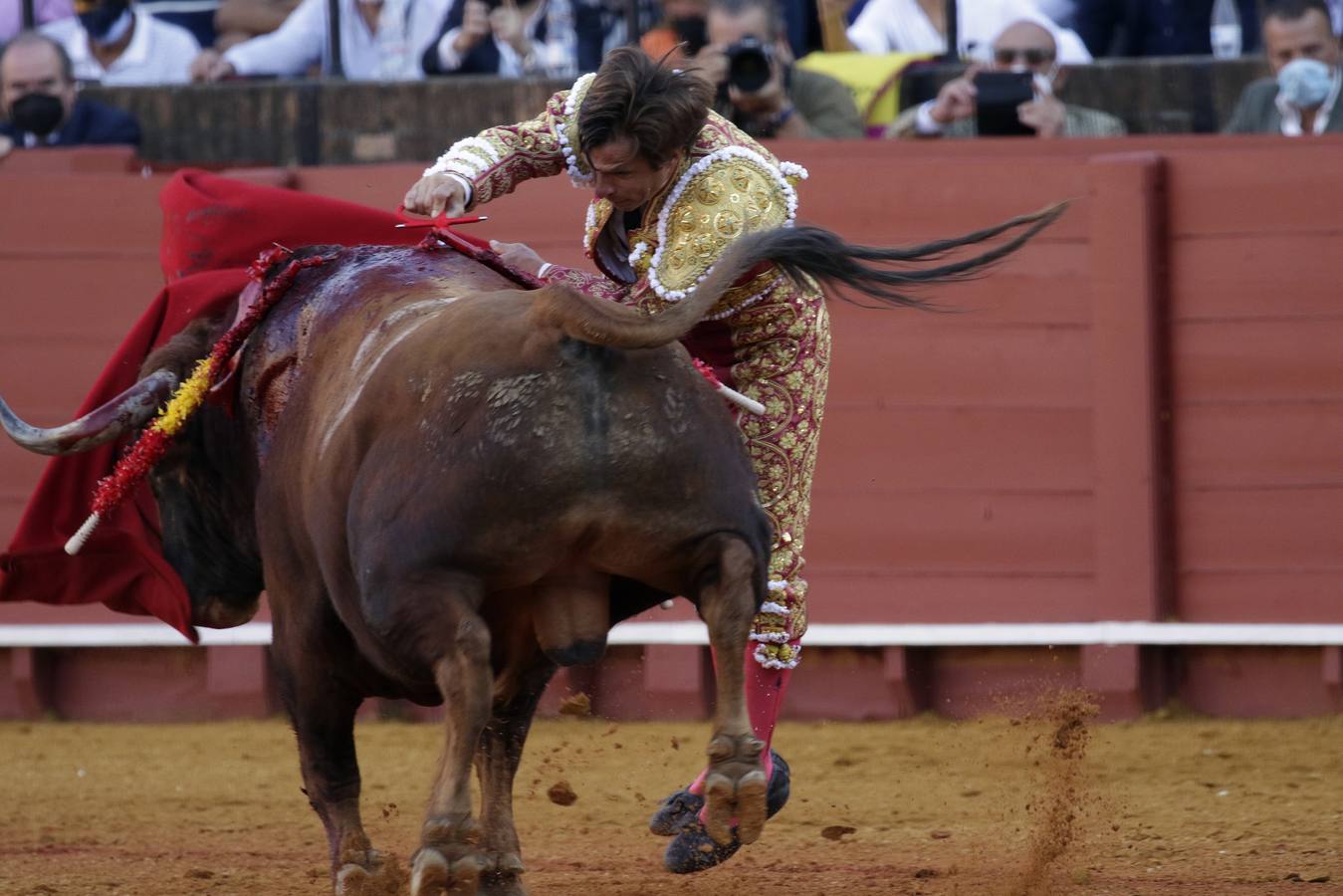 En imágenes, la séptima corrida de la Feria de San Miguel de Sevilla