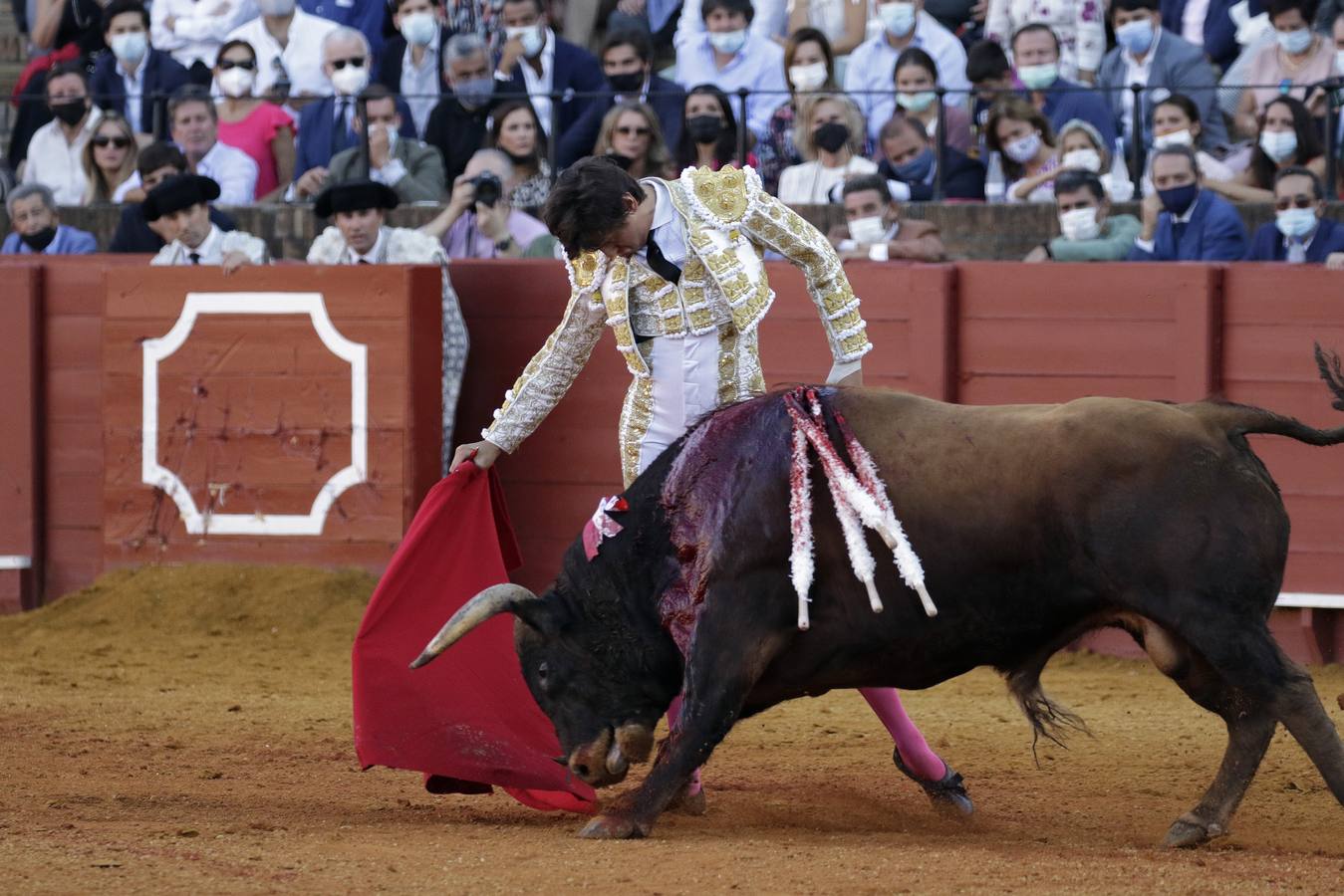 En imágenes, la séptima corrida de la Feria de San Miguel de Sevilla