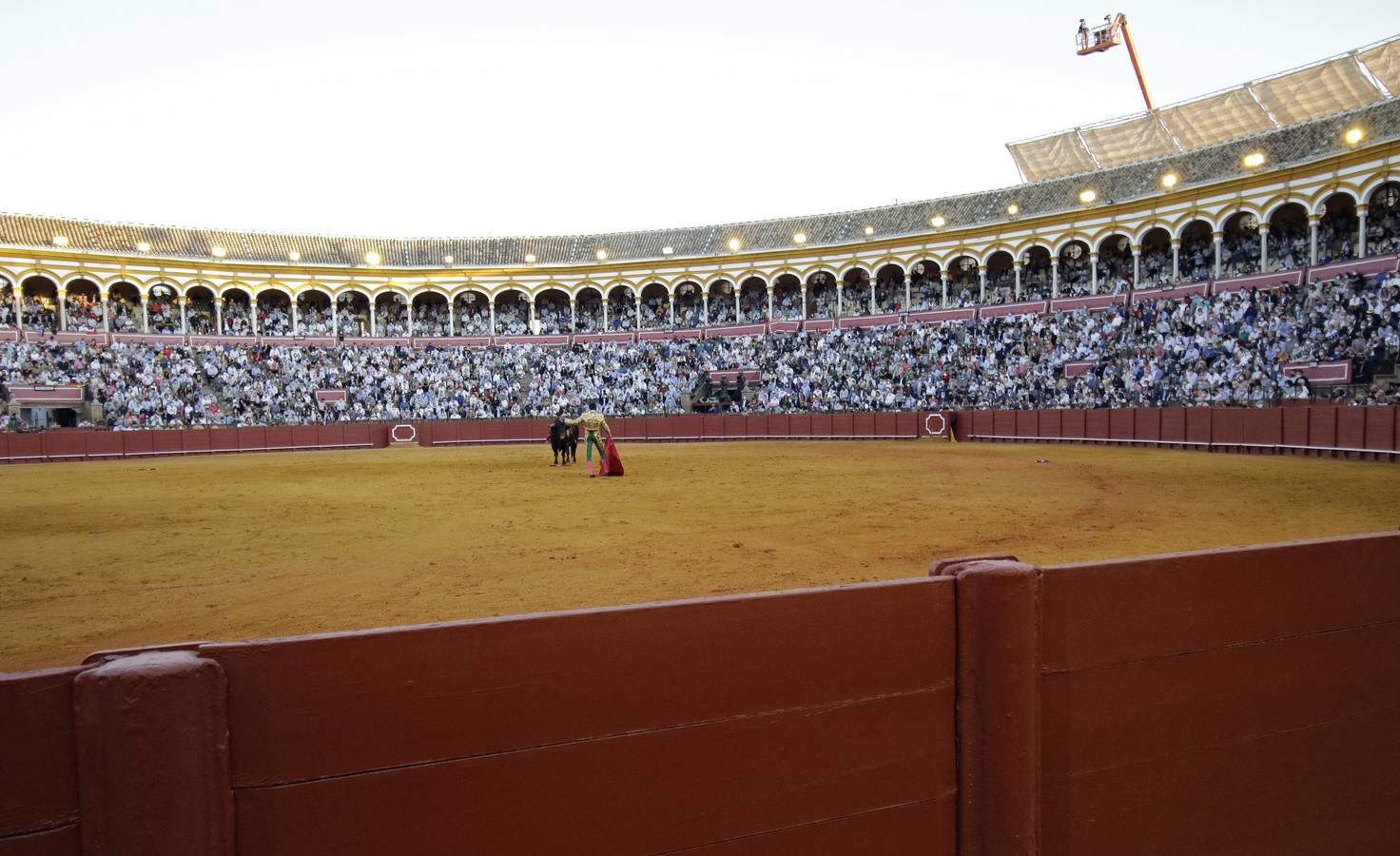 En imágenes, la séptima corrida de la Feria de San Miguel de Sevilla