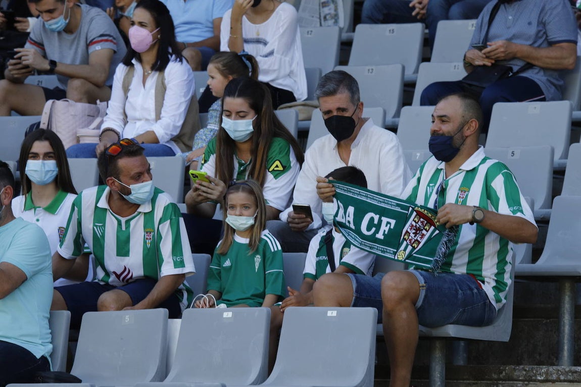 La alegría del Arcángel en la cuarta victoria del Córdoba CF ante el Don Benito