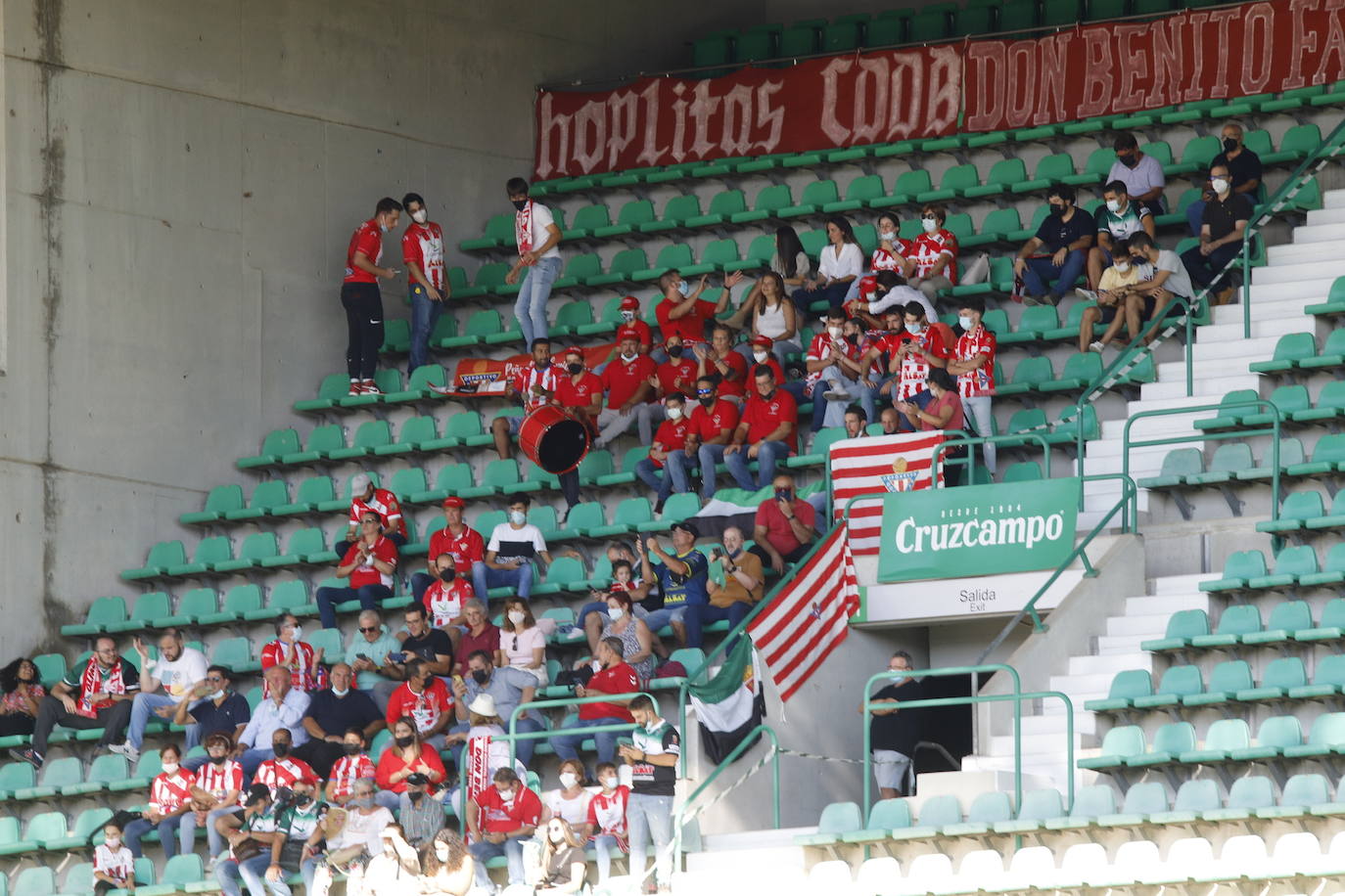 La alegría del Arcángel en la cuarta victoria del Córdoba CF ante el Don Benito