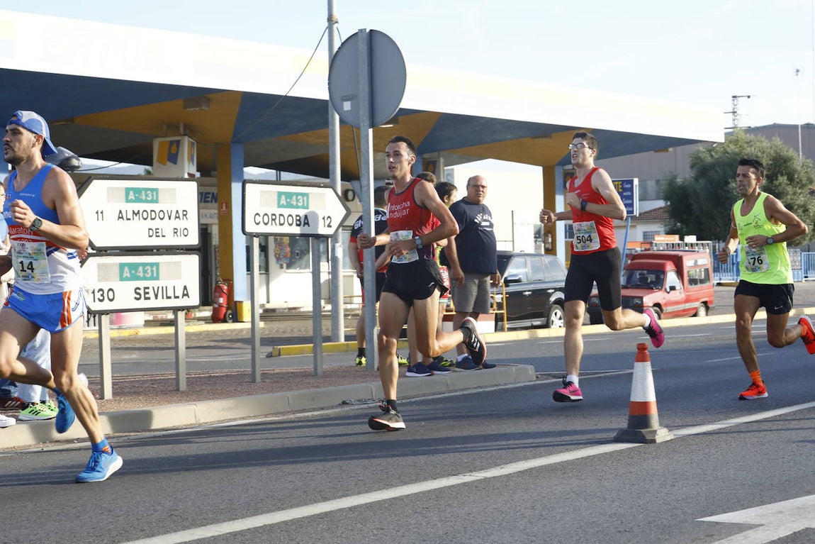 La media maratón Córdoba-Almodóvar, en imágenes