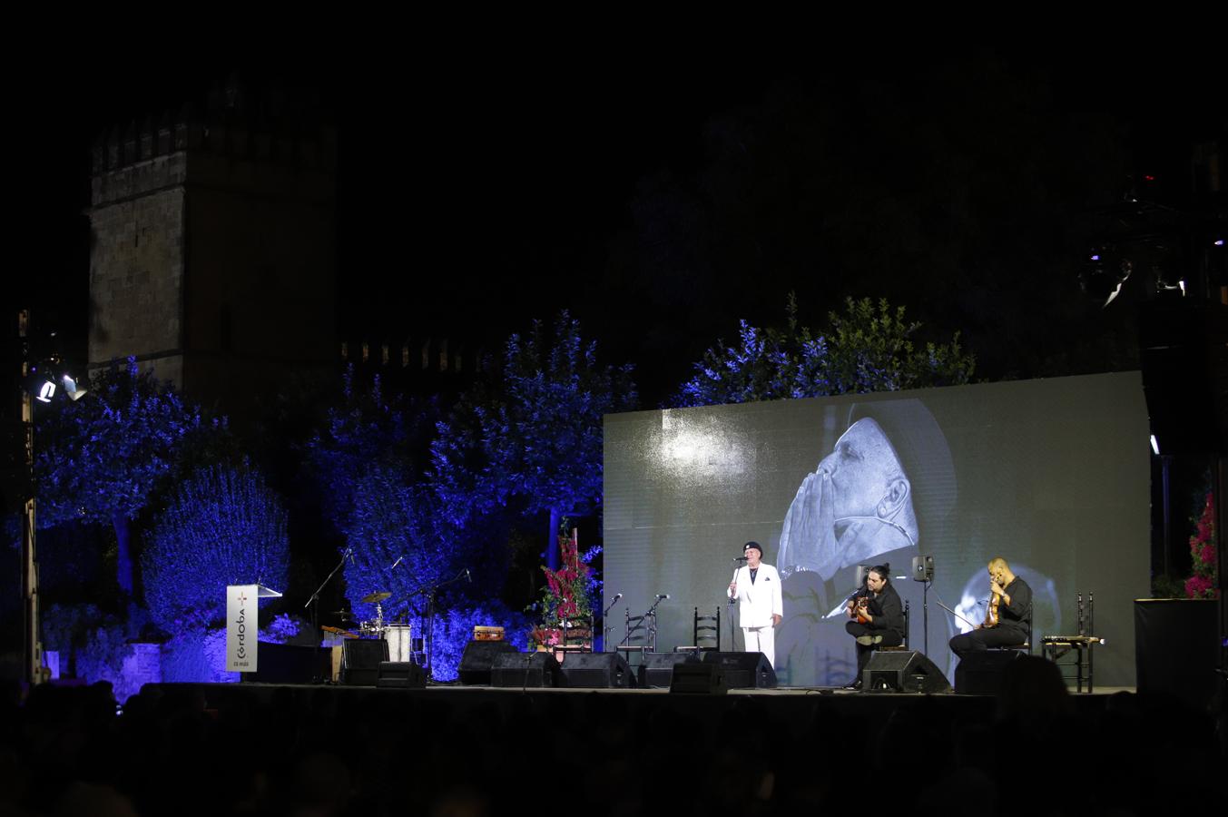 El concierto de El Pele en la Gala del Turismo de Córdoba, en imágenes