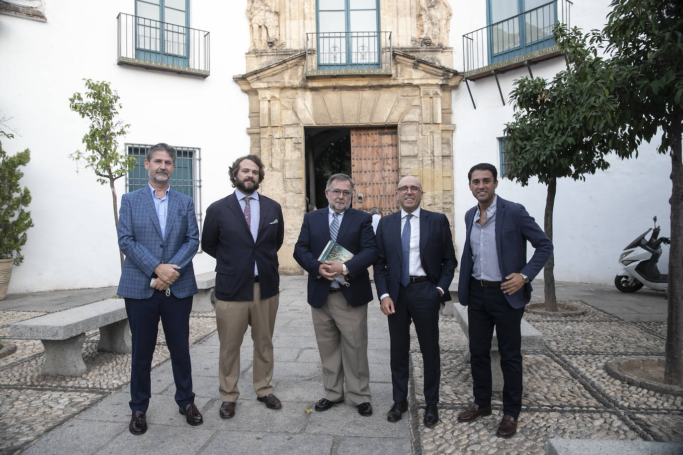 La presentación del libro &#039;Travesía Final&#039; de José Calvo Poyato, en imágenes