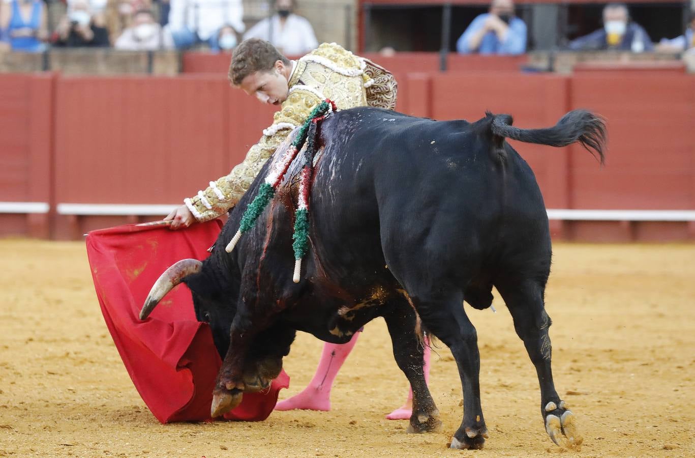 En imágenes, novillada del martes de la Feria de San Miguel de Sevilla