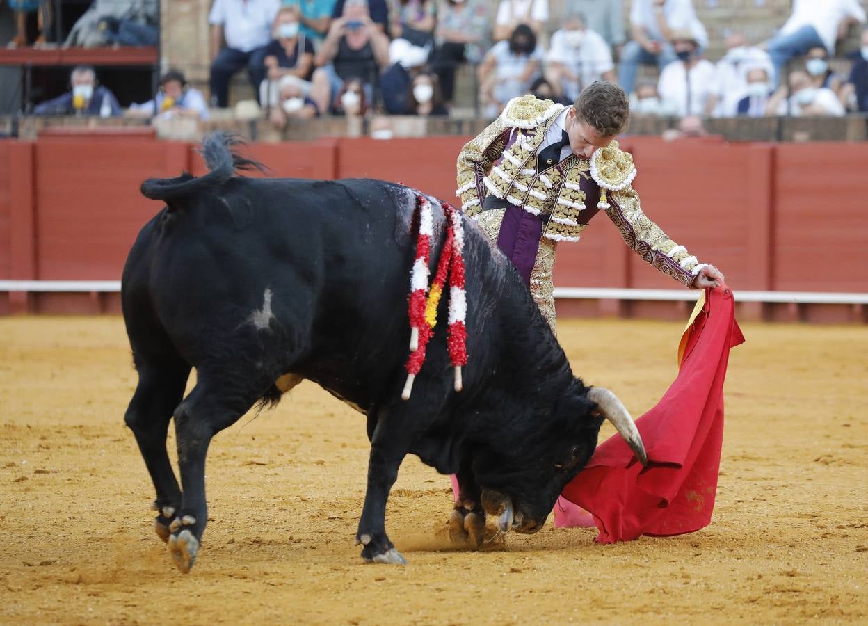 En imágenes, novillada del martes de la Feria de San Miguel de Sevilla