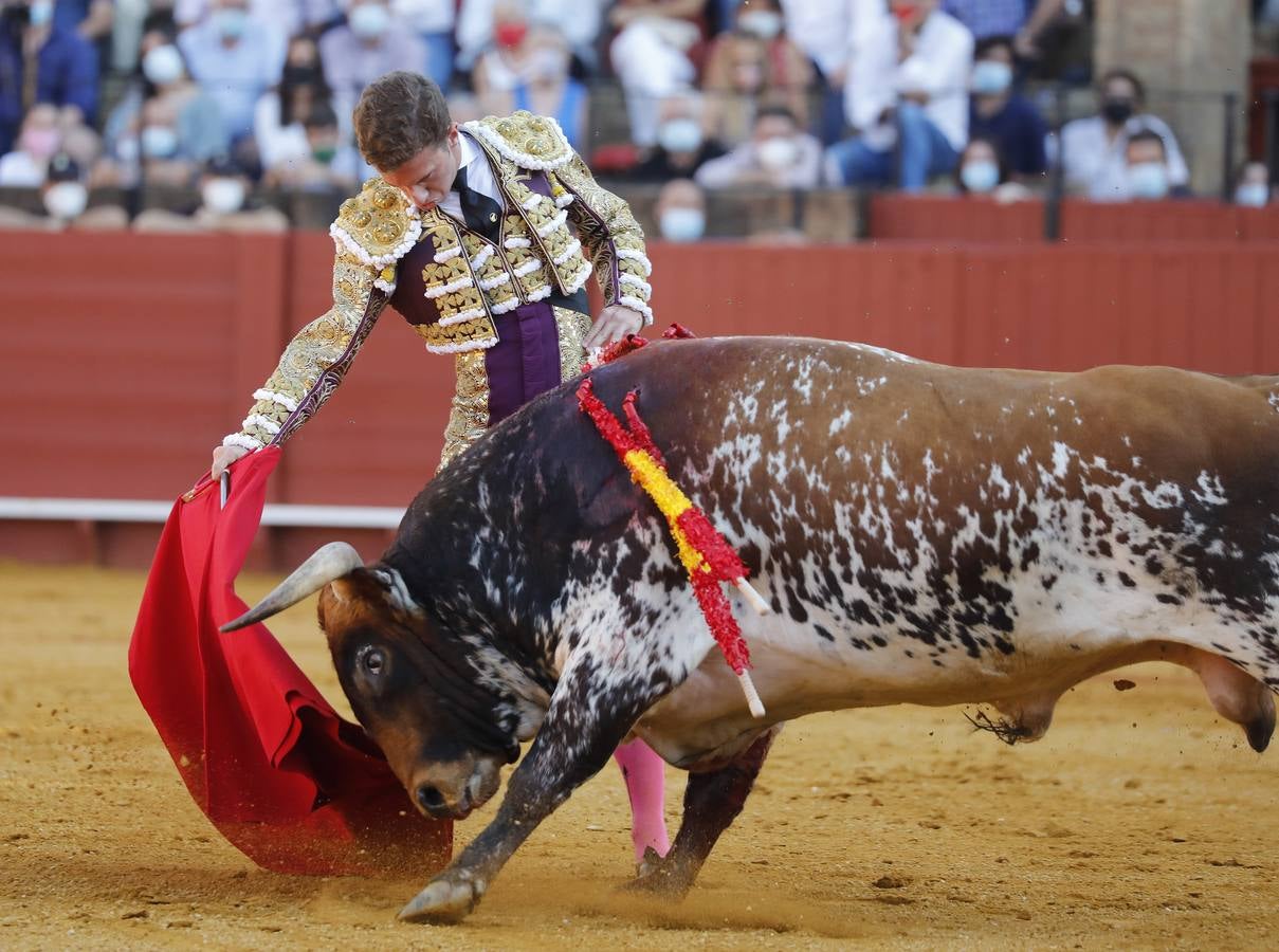 En imágenes, novillada del martes de la Feria de San Miguel de Sevilla