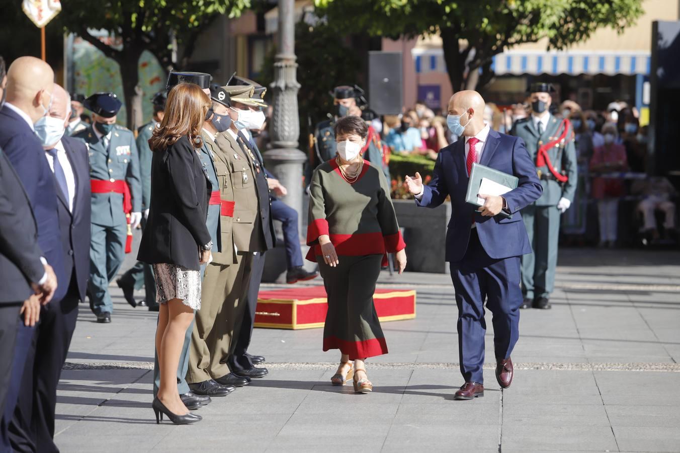 El izado de la bandera de España en los actos de la Guardia Civil por su patrona, en imágenes