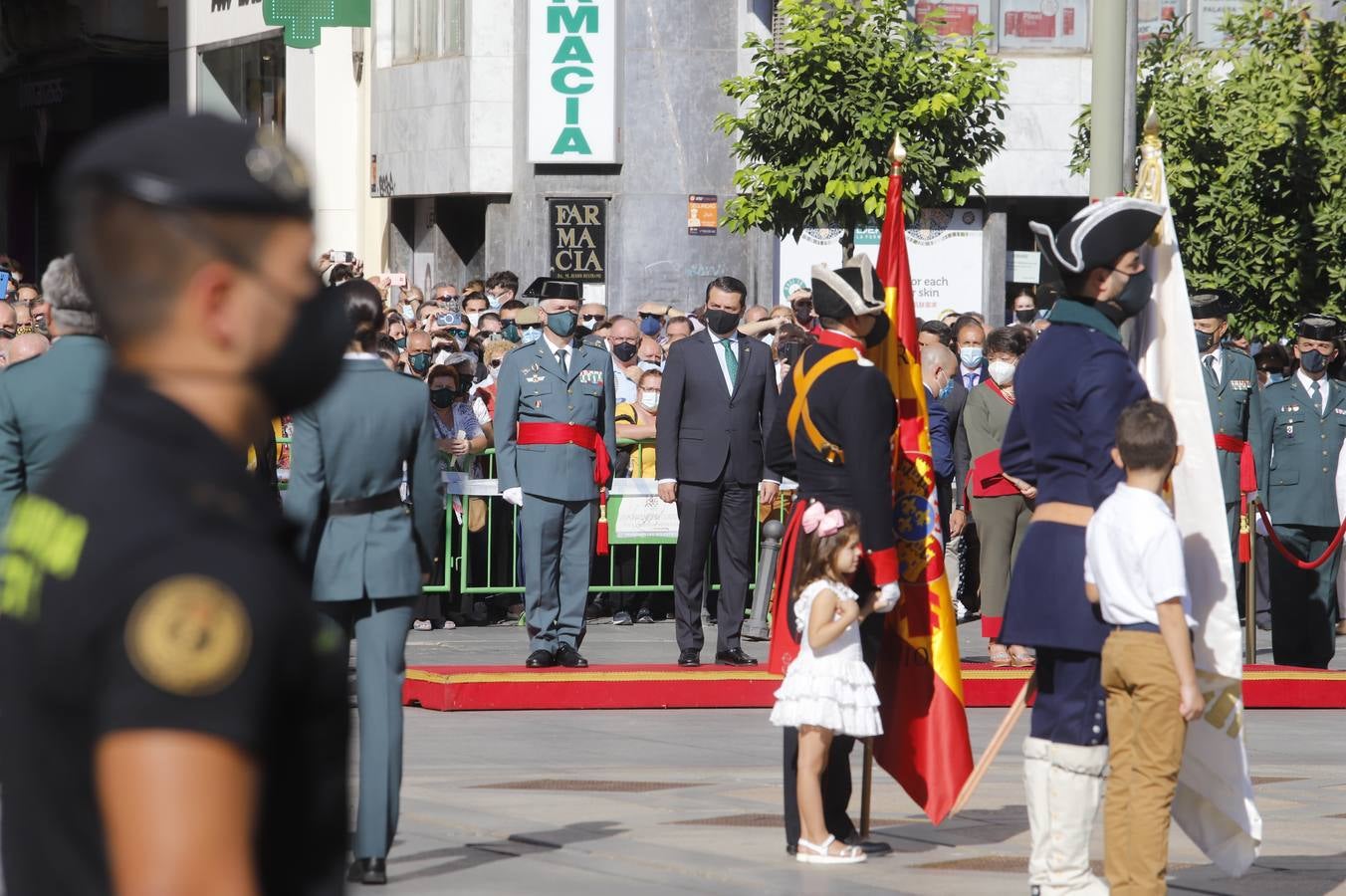 El izado de la bandera de España en los actos de la Guardia Civil por su patrona, en imágenes (II)