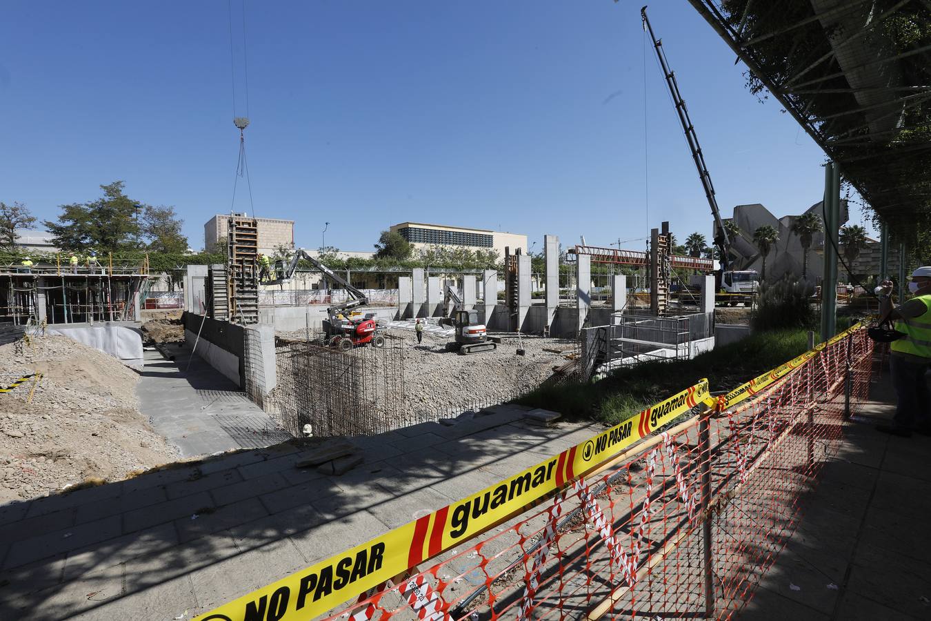 En imágenes, visita a las obras del proyecto Cartuja Qanat