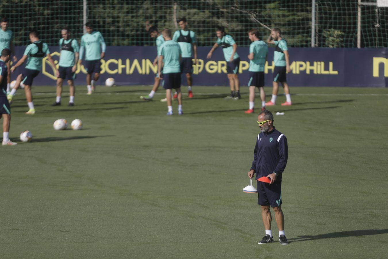 FOTOS: El Cádiz trabaja con la mente puesta en el Valencia