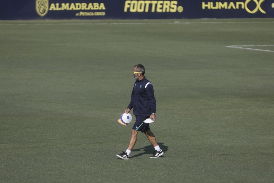 FOTOS: El Cádiz trabaja con la mente puesta en el Valencia