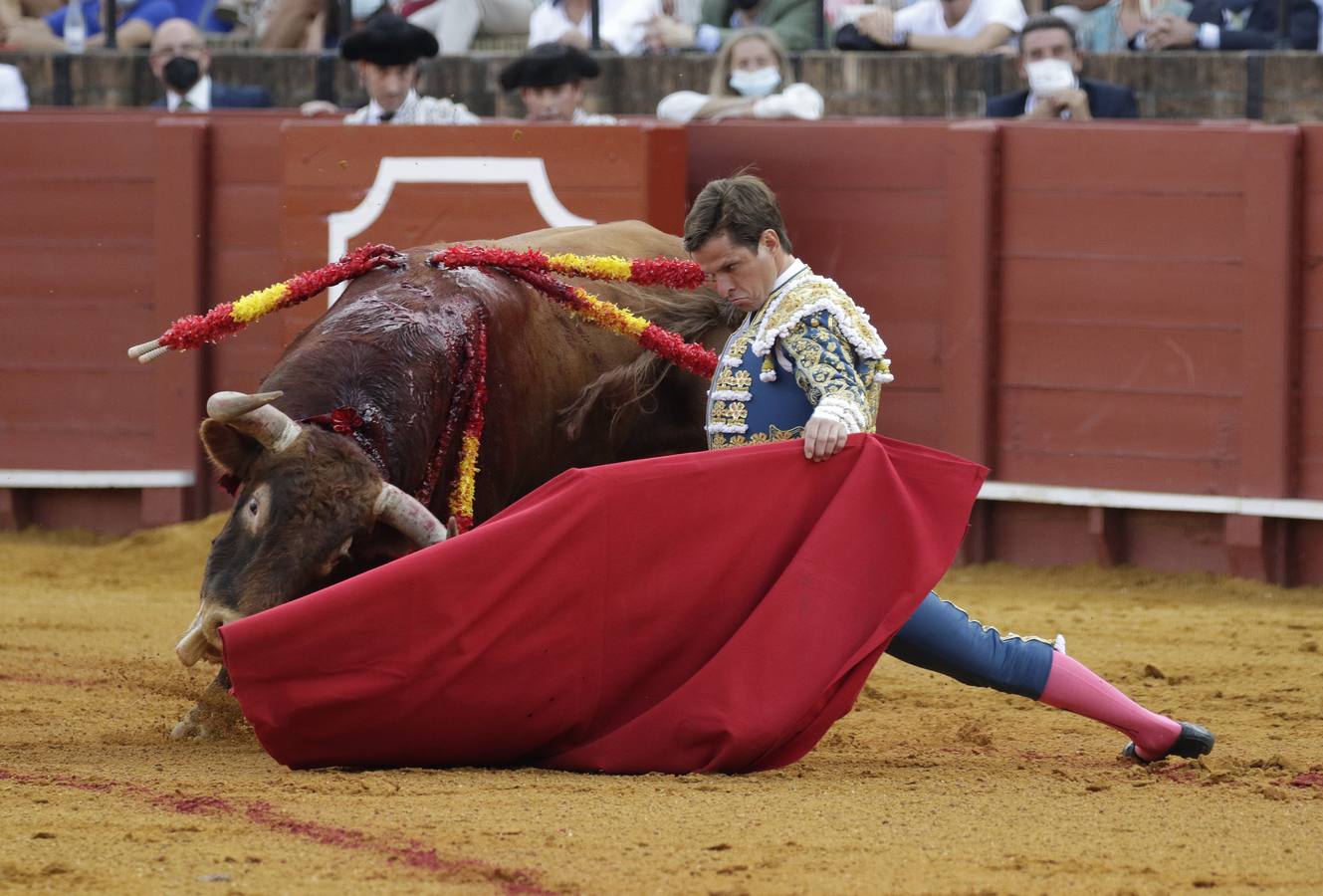 Julián López, 'El Juli', de azul y oro en la Maestranza