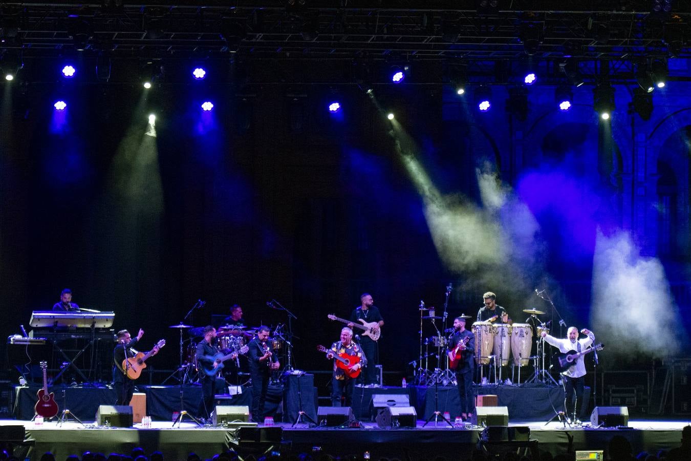 En imágenes, el concierto de Gipsy Kings en la Plaza de España de Sevilla