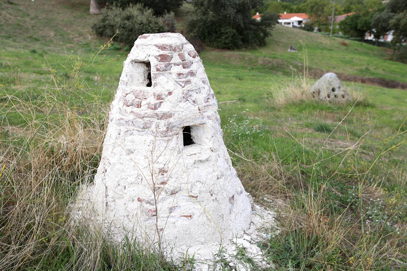 Las cuevas del Castillejo, en imágenes