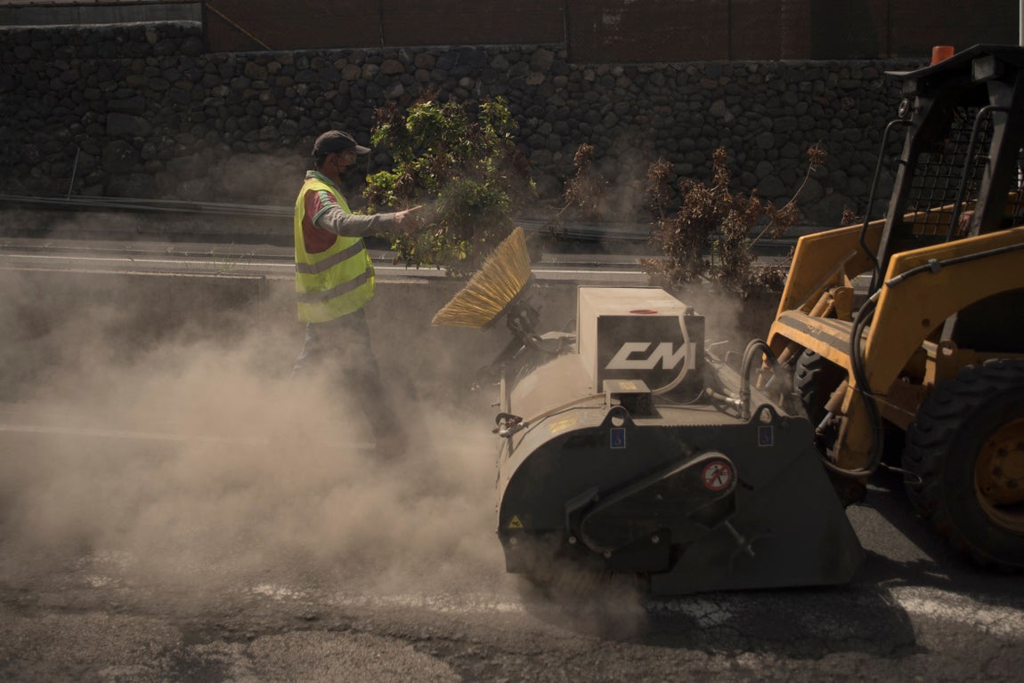 Las imágenes más impactantes del sábado del volcán de La Palma