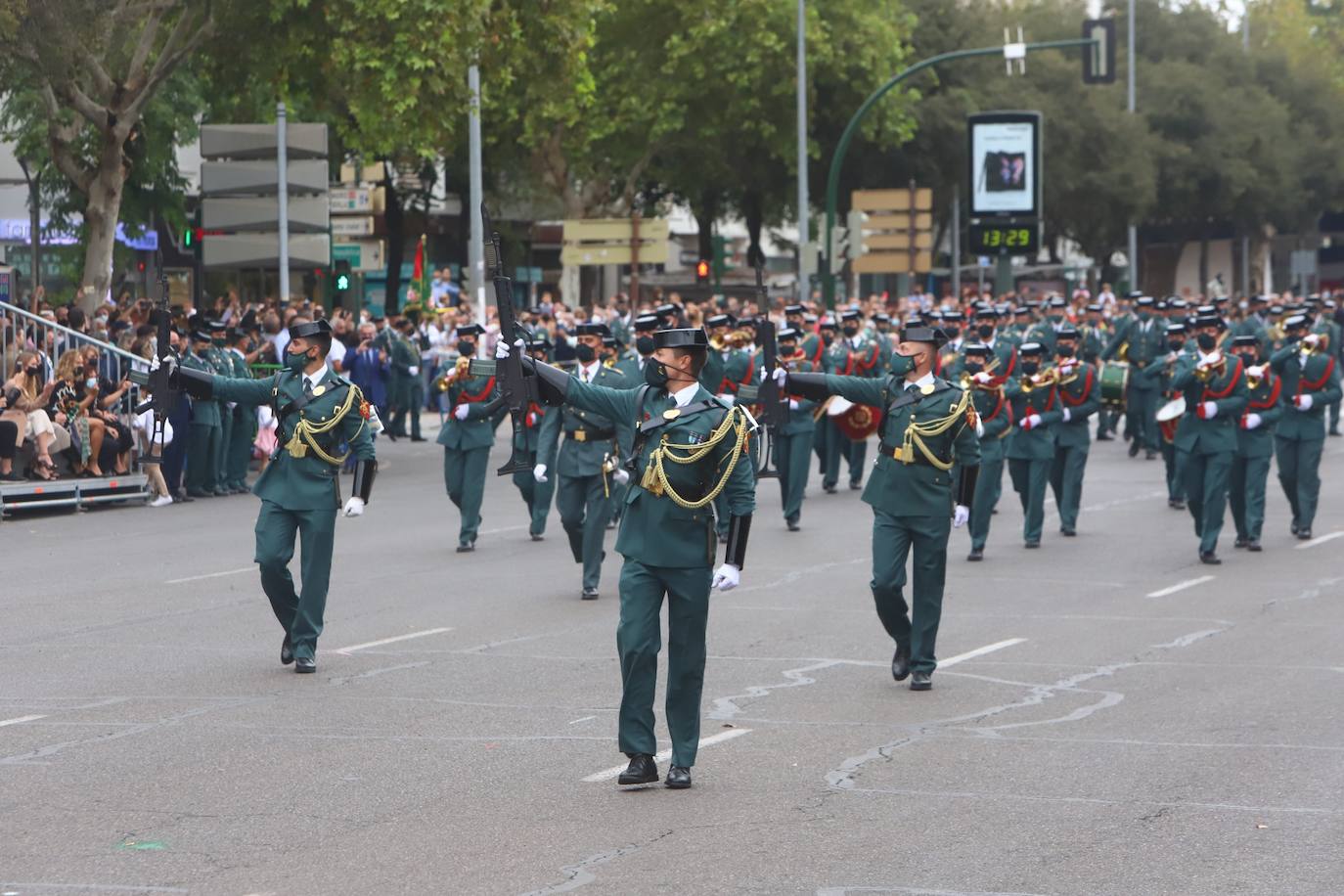 Actos nacionales por la Patrona | El desfile de la Guardia Civil en Córdoba, en imágenes (II)