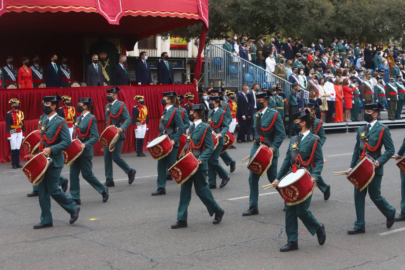 Actos nacionales por la Patrona | El desfile de la Guardia Civil en Córdoba, en imágenes (II)