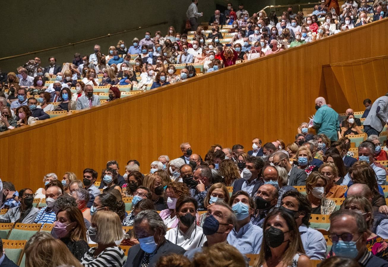 En imágenes, ambiente en el estreno de la temporada del Maestranza